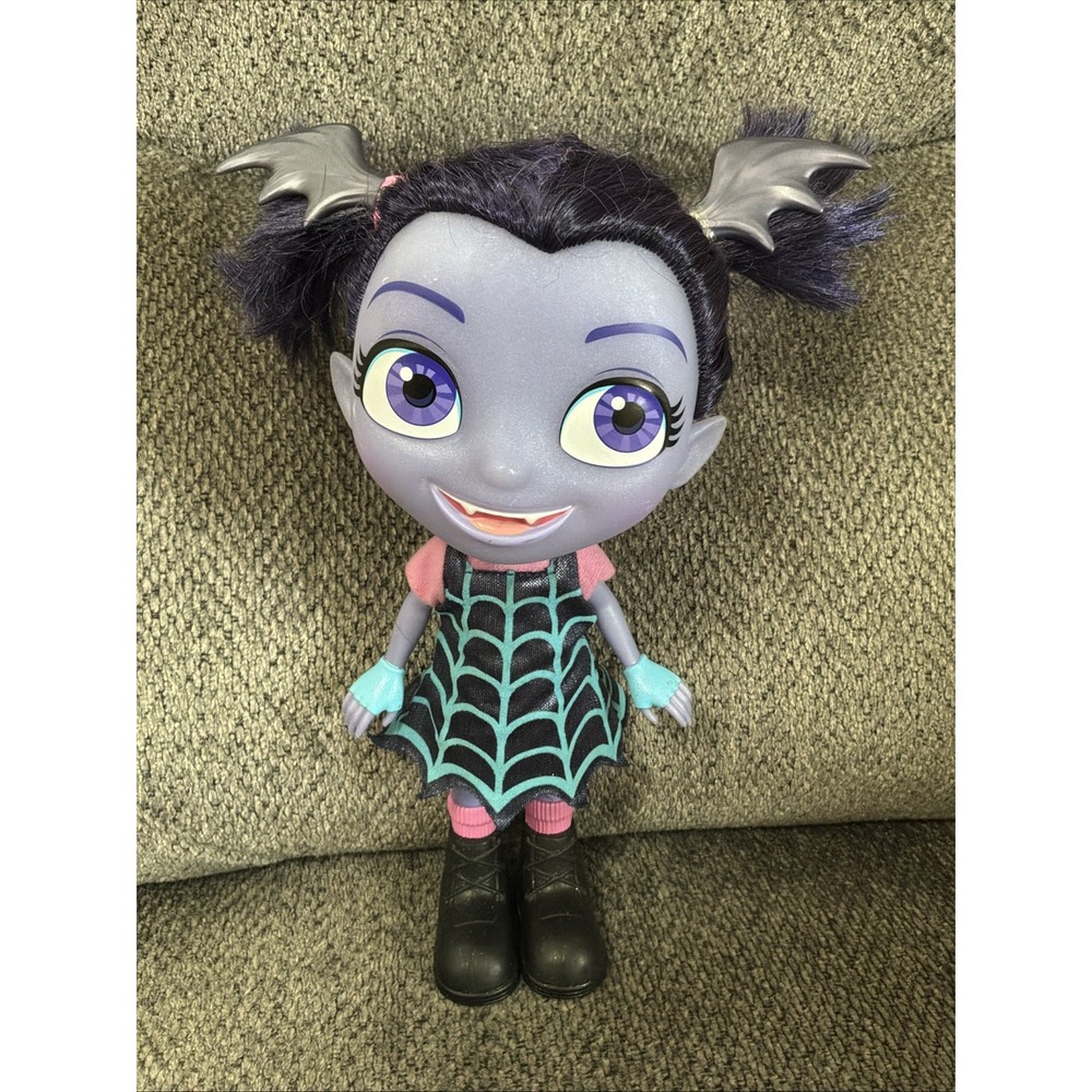 Disney VAMPIRINA Bat-tastic Talking Doll - Missing Wings - Tested & Works!